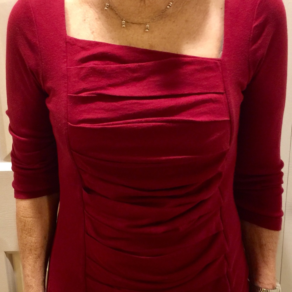 Women’s 3/4 sleeve square neck
